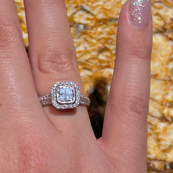 Michael Beaudry 1 CTTW Princess Cut Invisible Ring - Picture 4 of 8